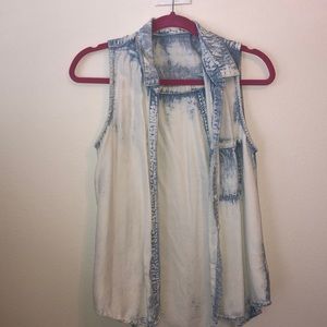 Washed out denim sleeveless button up top